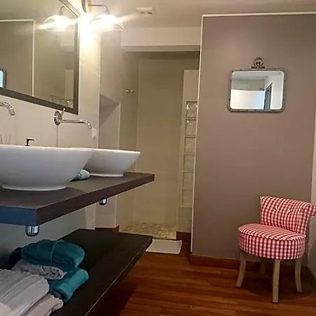 Le Clos De Cinacle فندق مبيت وإفطار Ogeu-les-Bains
