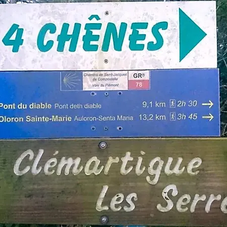 فندق مبيت وإفطار Le Clos De Cinacle Ogeu-les-Bains