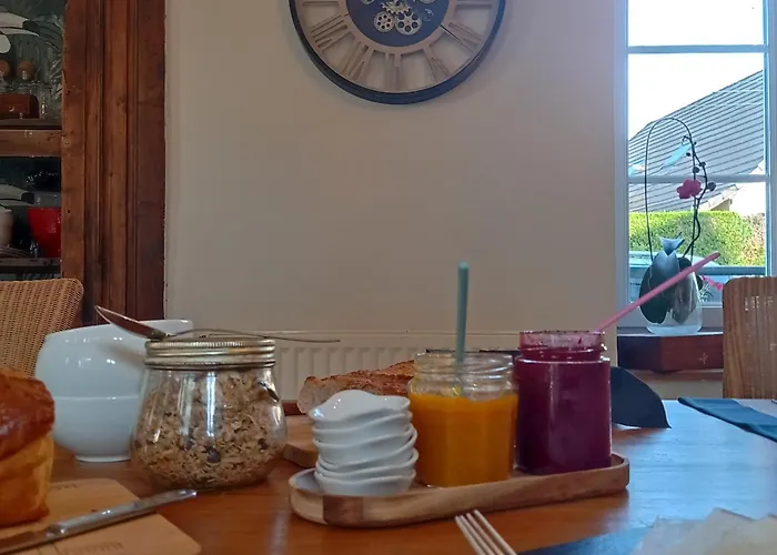 Le Clos De Cinacle فندق مبيت وإفطار